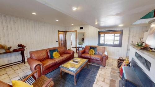 Moab House | Pack Creek ~ Meadow House