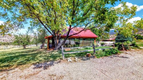 Spanish Valley House | Pack Creek ~ Orchard House