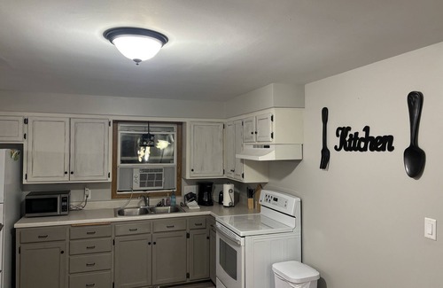Ashwaubenon House | Packerland 1: Perfectly located Green Bay Home, Minutes from Lambeau and Airport