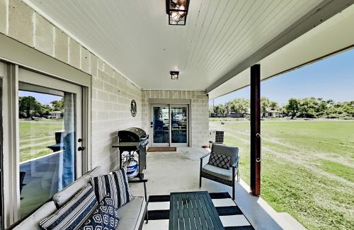 Rockport House | Packsaddle Beach House