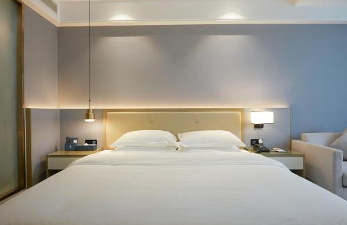 Huadu Hotel | Paco Hotel Guangzhou North Railway Station