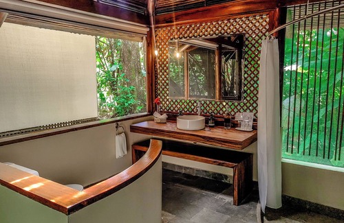 Bajo Tigre Cabin | Pacuare Lodge by Böëna