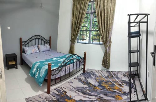 Ketereh House | Padang Tengah Homestay with Private pool -B