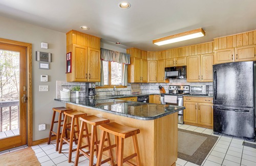 Lakeville House | Paddle, Swim, Bike & More: Lake Wallenpaupack Home