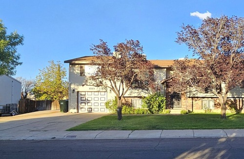 Page Apartment | Paddleboards, Air Hockey, Grill, Fire Pit, W/D, Brkfst, Sleeps 10, up