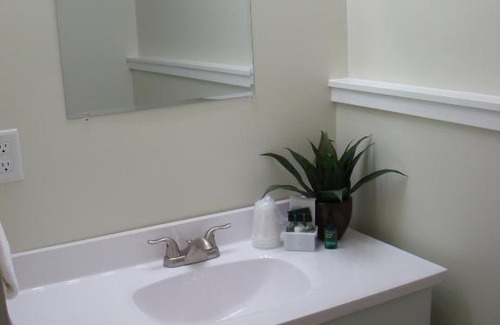 Coleman Hotel | Paddock Inn
