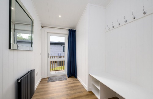 Perth Cottage | Paddock Lodges| Deluxe 2 Bed Chalet