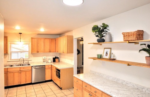 Paducah House | Paducah’s Cutest Cottage renovated with yoga studio