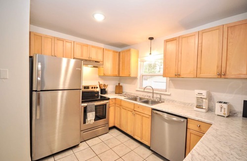 Paducah House | Paducah’s Cutest Cottage renovated with yoga studio
