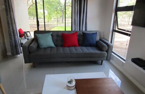 Ha-Lambani House | Pafuri Gate Guesthouse