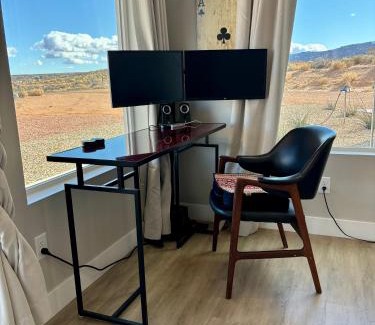 Big Water House | Page Arizona border town- Crimson Suite, Desert Canyon Getaway with views