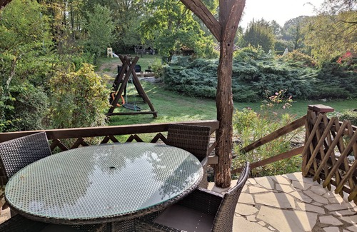 Catus Cottage | Pagel, "Soleil Levant", with large garden and heated swimming pool