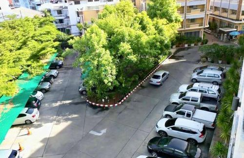 Lat Yao Hotel | Paholyothin Park Place