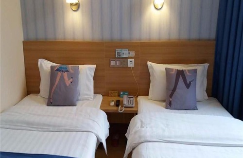 Jinhu County Hotel | Pai Hotel Huiam Jinghenggu Plaza