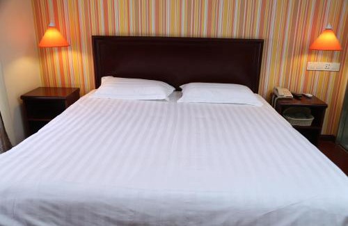 Weiyang Hotel | Pai Hotel Xian Sanqiao Subway Station Wanxiang City