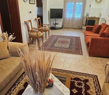 Konstantia House | Paikos Townhouse, Hot Springs