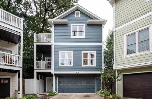 Virginia Highland House | Paint it Black