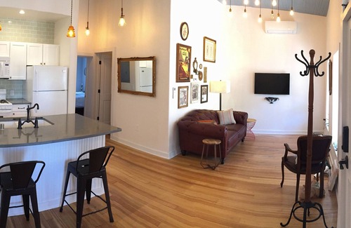 Albuquerque House | Painted Lady Bed & Brew