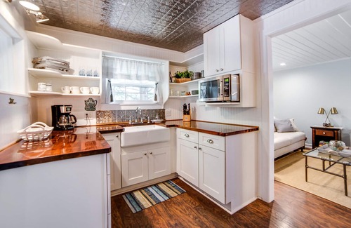 Bradford House | Painted Quail: cozy cottage with private lake access on Lamoka Lake