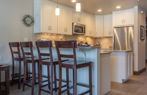 Purgatory House | Painted Sky (#745) |10 min to Ski - Views - On Golf Course - AC/Pool/Hot Tub