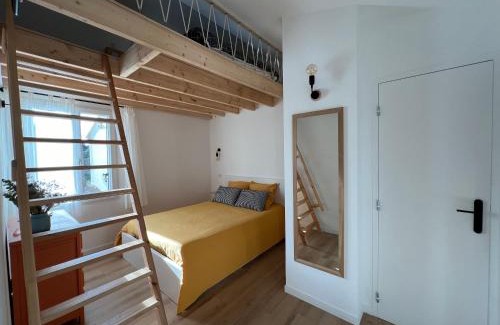 La Motte-dʼAigues Apartment | Paisible gîte moderne avec vue sur le Luberon