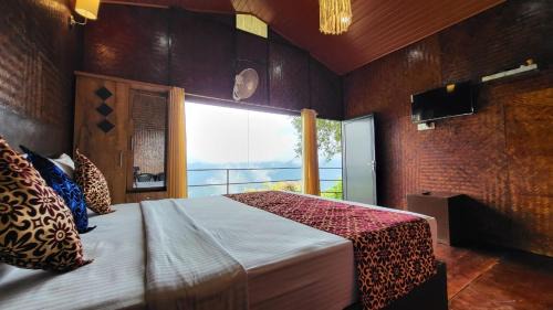 Talipparamba Bed & Breakfast | Paithal Mount Resort