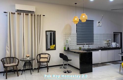 Kampung Sungai Aceh Villa | Pak Kop Homestay with private pool 2
