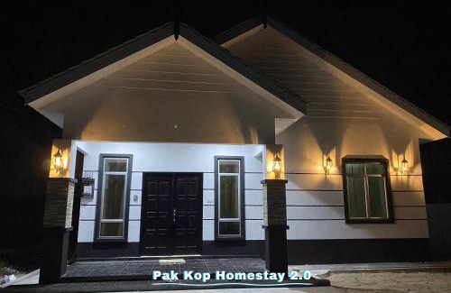 Kampung Sungai Aceh Villa | Pak Kop Homestay with private pool 2