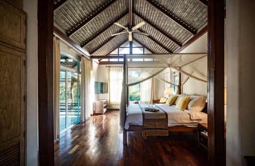 Mae Rim Hotel | Pak Ram