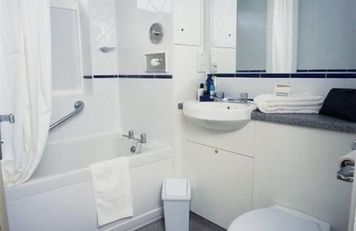 Gisleham Hotel | Pakefield Holiday Village