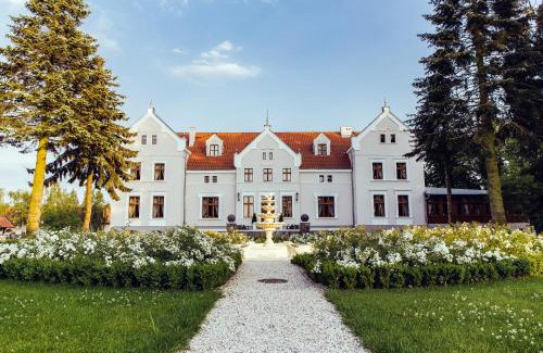 Mortegi Hotel | Palac Mortegi Hotel & SPA- Restauracja Szlachecka, SPA, Basen, Sauny, Jazda Konna, Mini Zoo- Luksus, Relaks i Przyroda w jednym! REALIZUJEMY MAZURSKI BON TURYSTYCZNY!