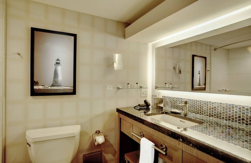 East Biloxi Hotel | Palace Casino Resort