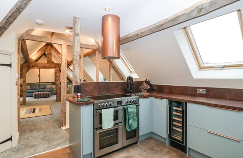 Hereford House | PALACE FARMHOUSE, pet friendly, with a garden in St Weonards