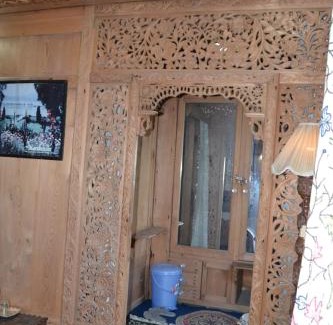 Nagin Bagh Hotel | Palace Heights
