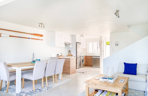 Cape Peninsula Condo | Palace Hill Apartment