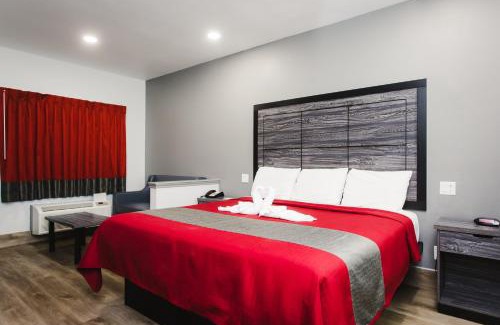 Baytown Hotel | Palace Inn and Suites Baytown