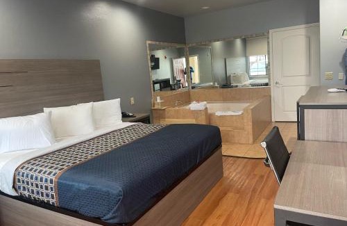 Baytown Hotel | Palace Inn - Baytown I-10