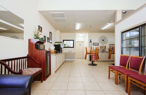 Baytown Hotel | Palace Inn Baytown Spur TX-330