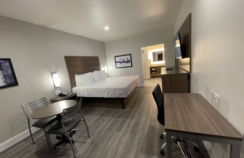 Baytown Hotel | Palace Inn Blue - Garth Rd