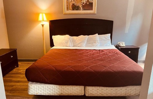 Newport News Hotel | Palace Inn & Suites - Newport News/Jefferson Ave