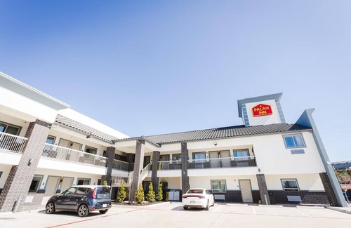 Humble Hotel | Palace Inn
