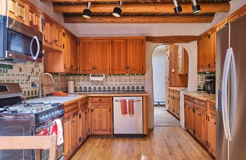 El Prado House | Palace Of Miracles: Hot Tub, Lounge Spaces, +Casita, mtn views,5 courtyrds,6 FPs