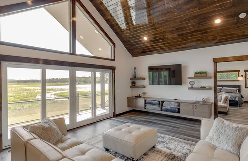 Hillman House | Palace On Platte Lake