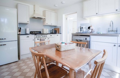 Manorbier House | Palace Park - 2 Bedroom Bungalow - Manorbier