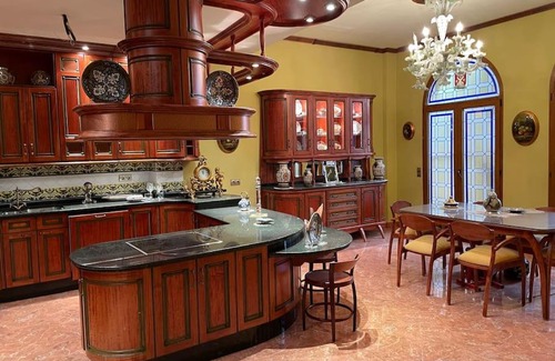 Priego de Cordoba Villa | Palacete Boutique Juana (Con chimenea y Bodega)