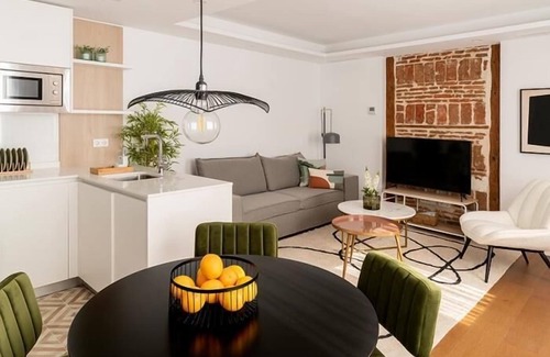 Barrio de La Latina Apartment | Palacio Apartment II