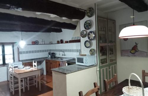 Becerrea House | Palacio de Cantiz "Reserva de Ancares"
