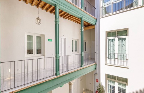La Goleta Apartment | Palacio Vegafuente 1.2 with Terrace