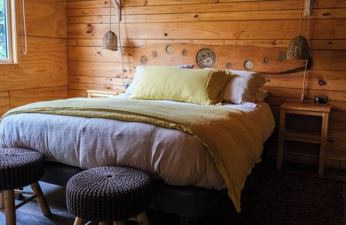 Castro Bed & Breakfast | Palafito Entre Mar y Tierra