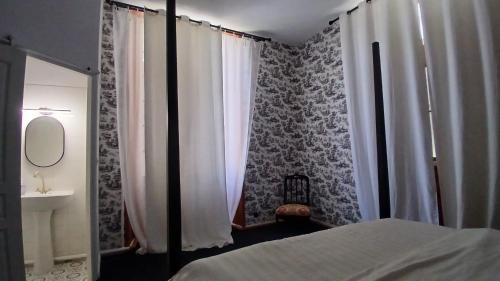 Bourgueil House | Palais abbatial de Bourgueil